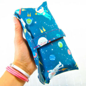Porta entrepà reutilitzable de tela Tami·Neko espacial - enrotllat amb mà